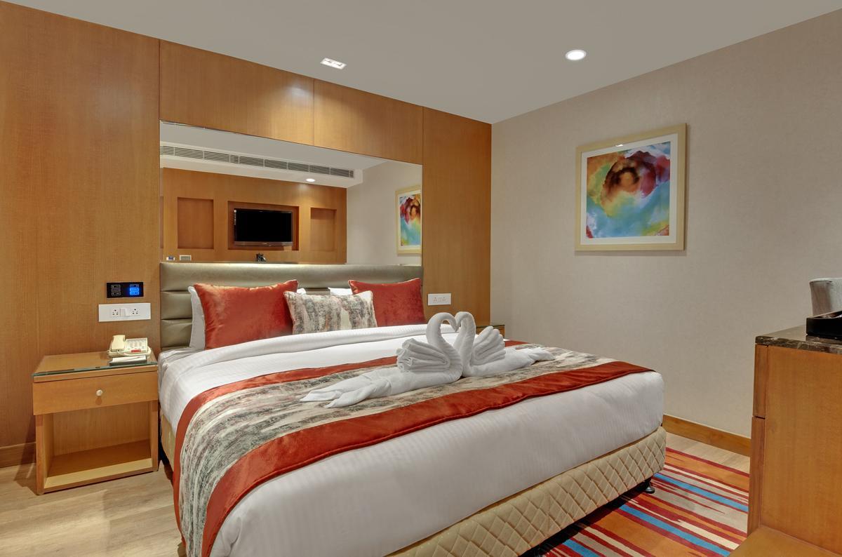 Beacon Hotel Nirman Vihar New Delhi Bagian luar foto