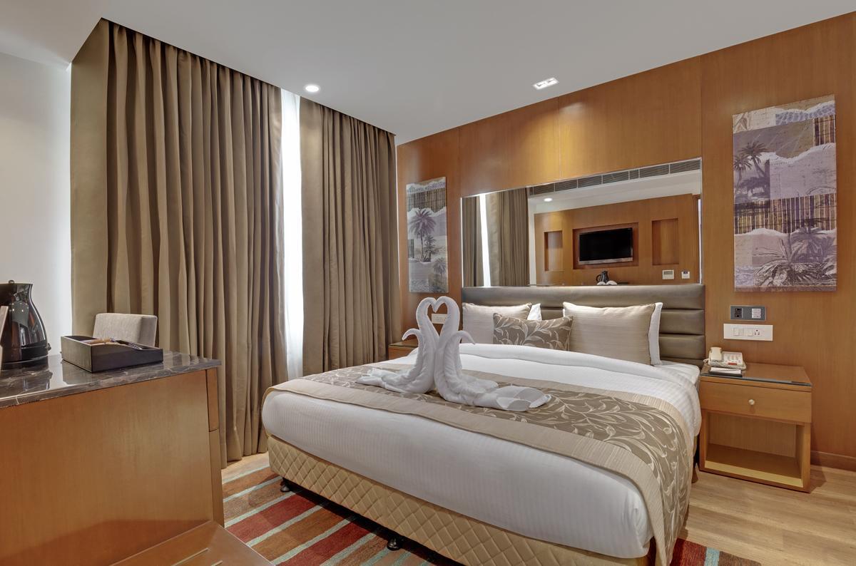 Beacon Hotel Nirman Vihar New Delhi Bagian luar foto